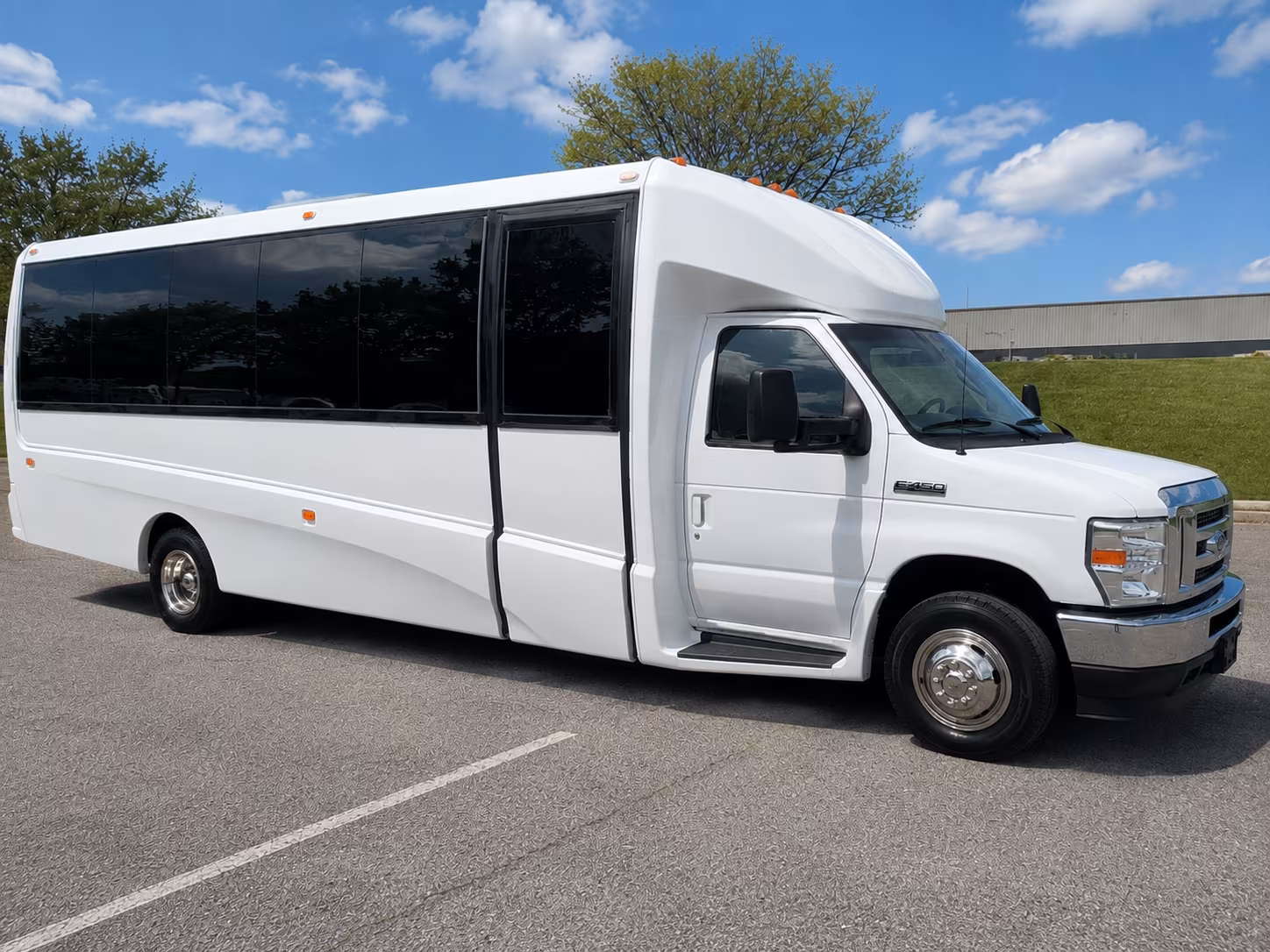 charter buses to shoreline amphitheatre shows and summer concert season