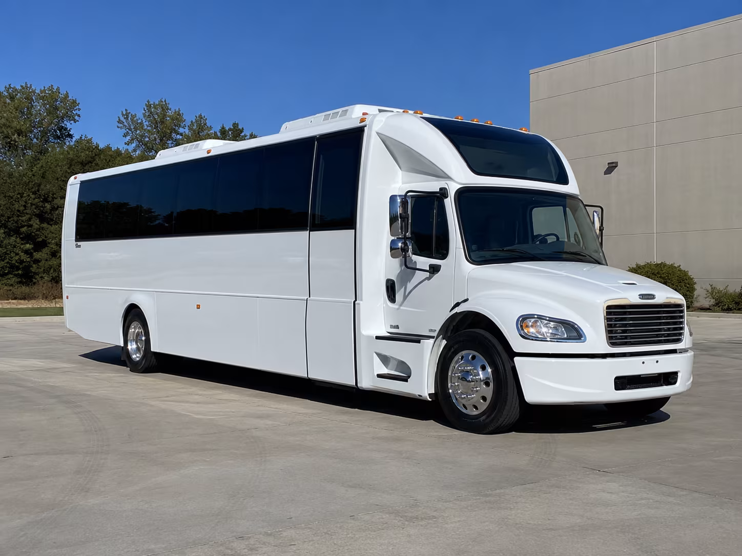 palo alto 28 passenger party bus